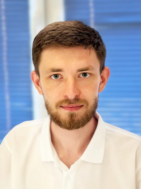 Лікар стоматолог терапевт хірург