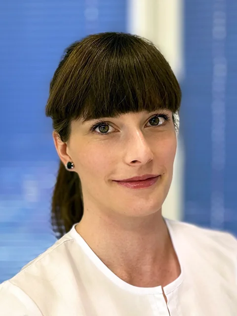 Доктор стоматолог терапевт ортопед